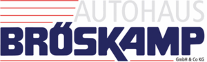 Das Bild zeigt das Logo des Autohauses Bröskamp. Der Schriftzug AUTOHAUS ist in hellgrauer Farbe mit roten Linien darüber, während BRÖSKAMP groß und dunkelblau dargestellt ist. In der unteren rechten Ecke steht GmbH & Co KG in kleineren schwarzen Buchstaben.